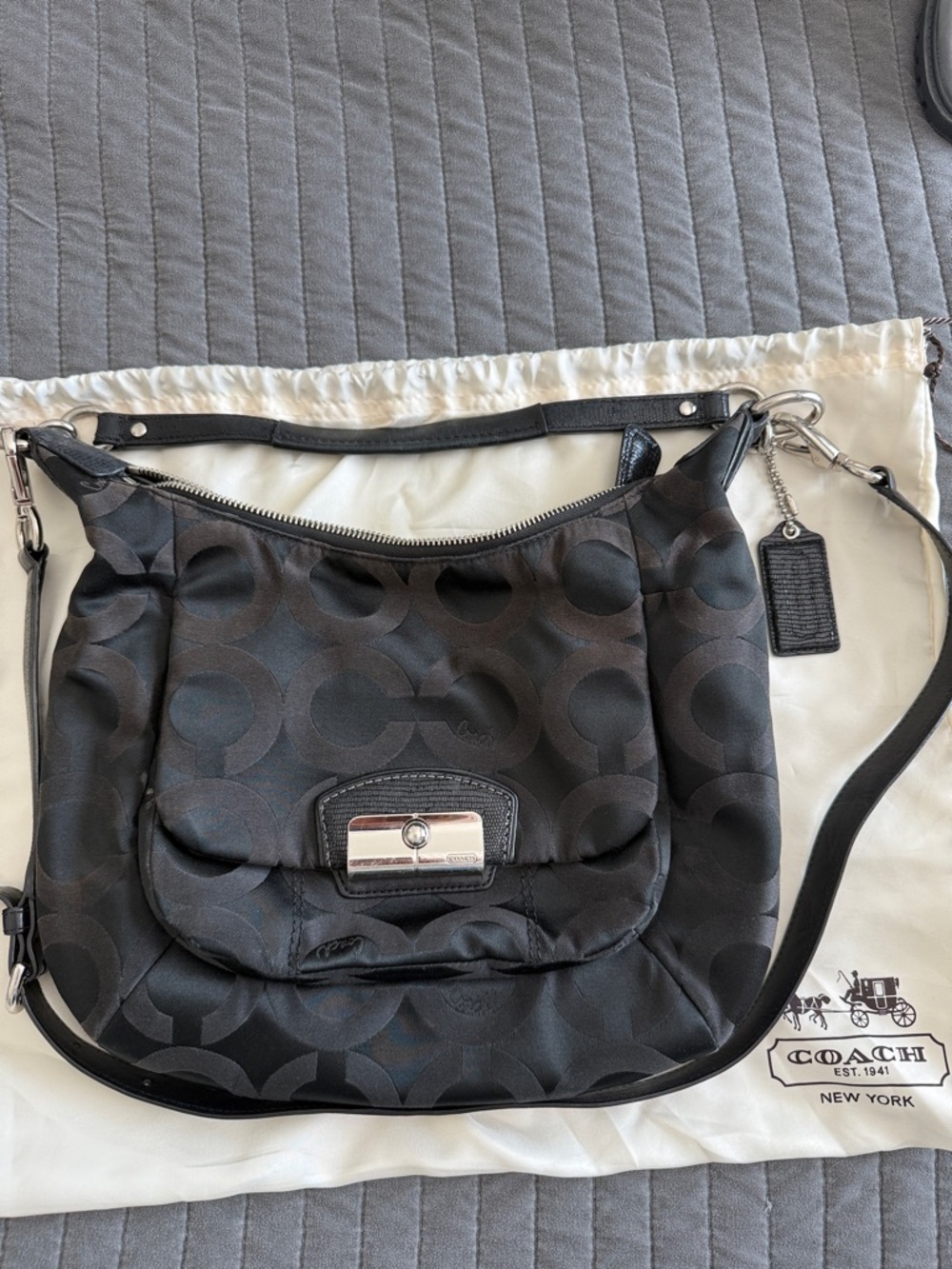 2000’s Coach hobo style purse